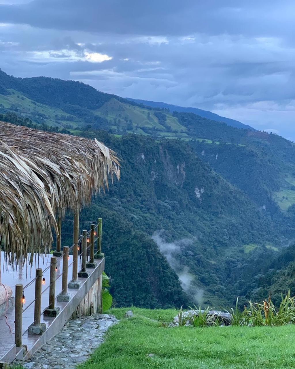 Hostal La Laguna Вильямария Экстерьер фото
