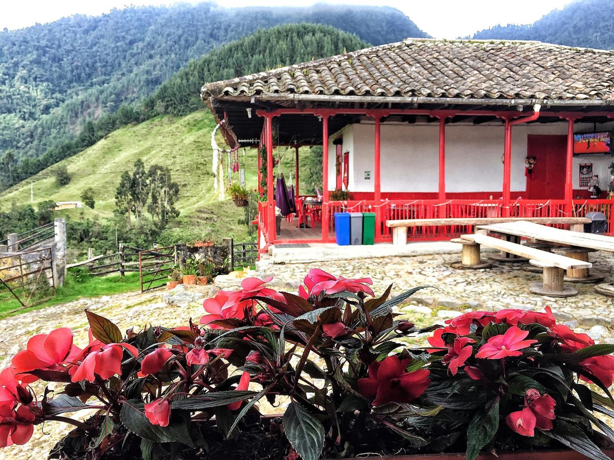 Hostal La Laguna Вильямария Экстерьер фото