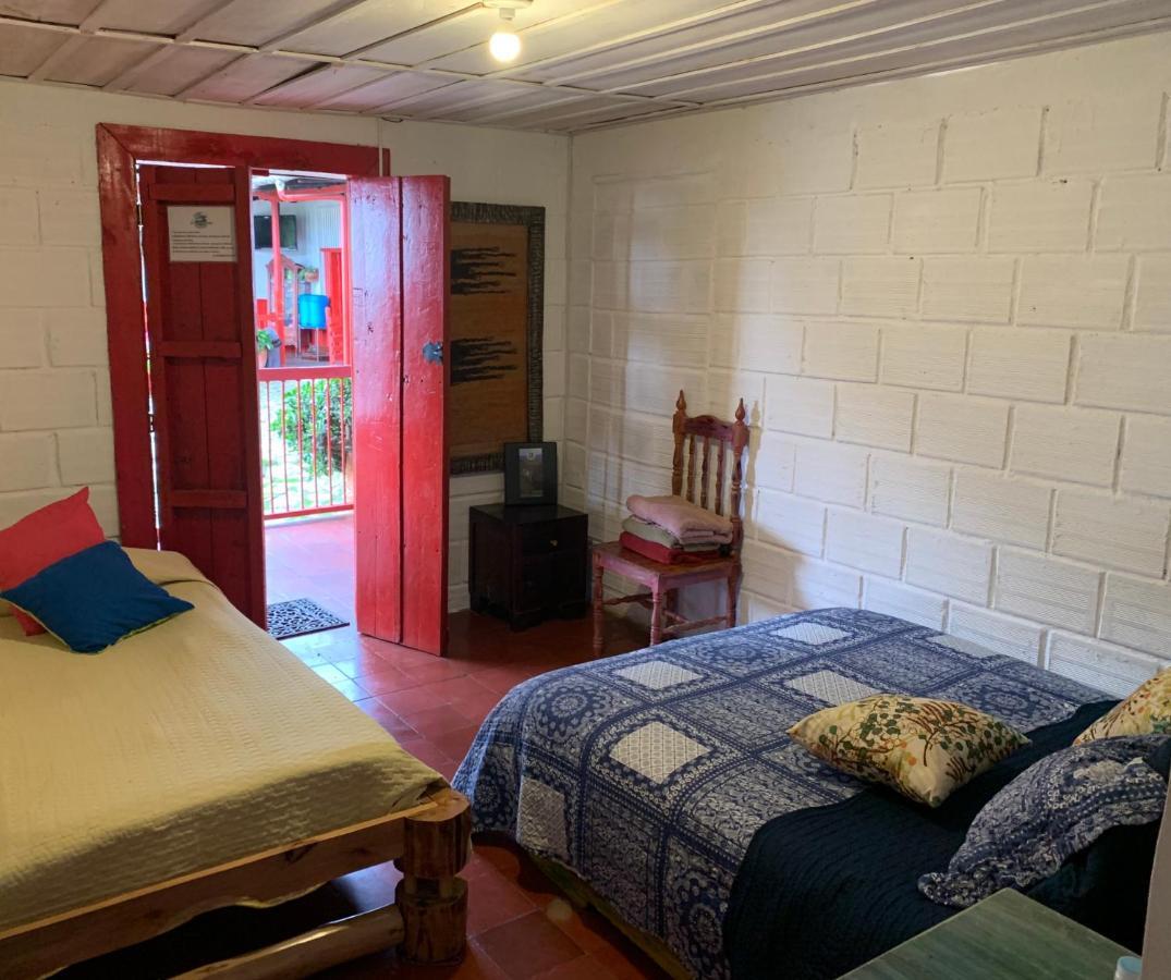 Hostal La Laguna Вильямария Экстерьер фото
